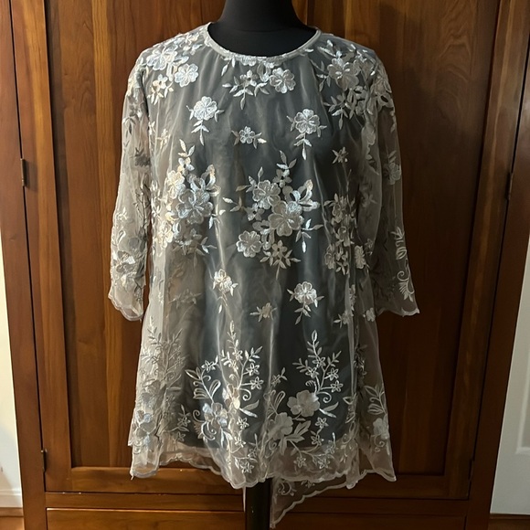 Handmade Embroidered Lace High Low Tunic Top - Picture 1 of 6
